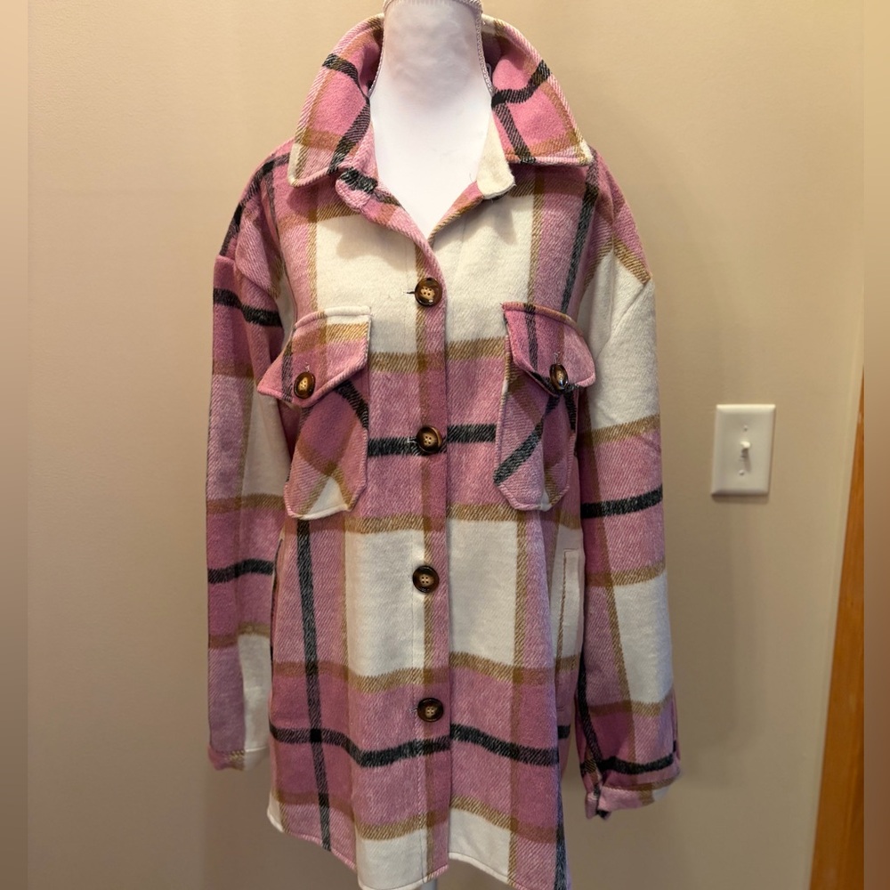 #408 Veveret  Pretty Plaid Button-Front Utility Jacket in Pink and Cream